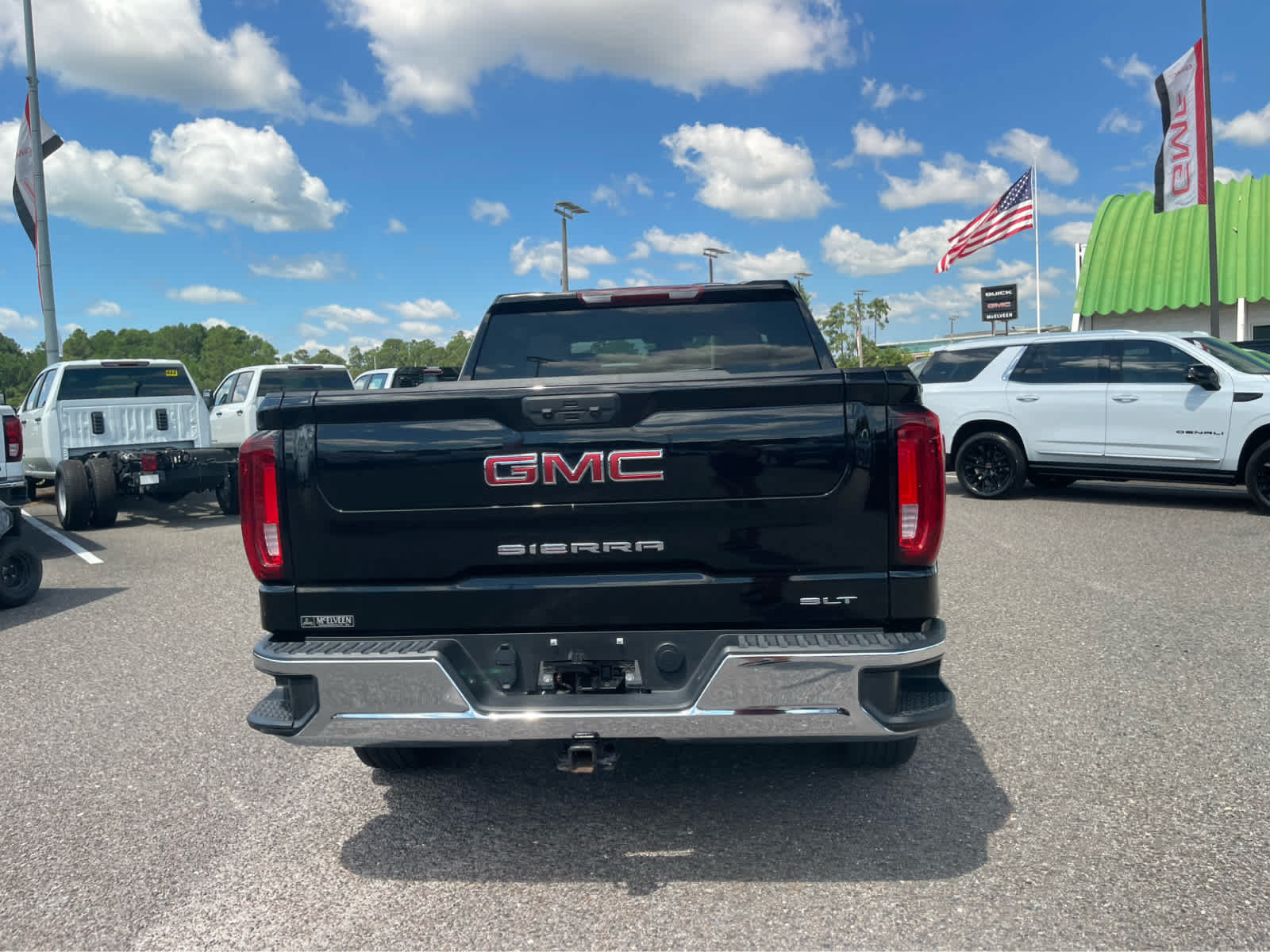 Used 2025 GMC Sierra 1500 SLT AWD/4WD image 6