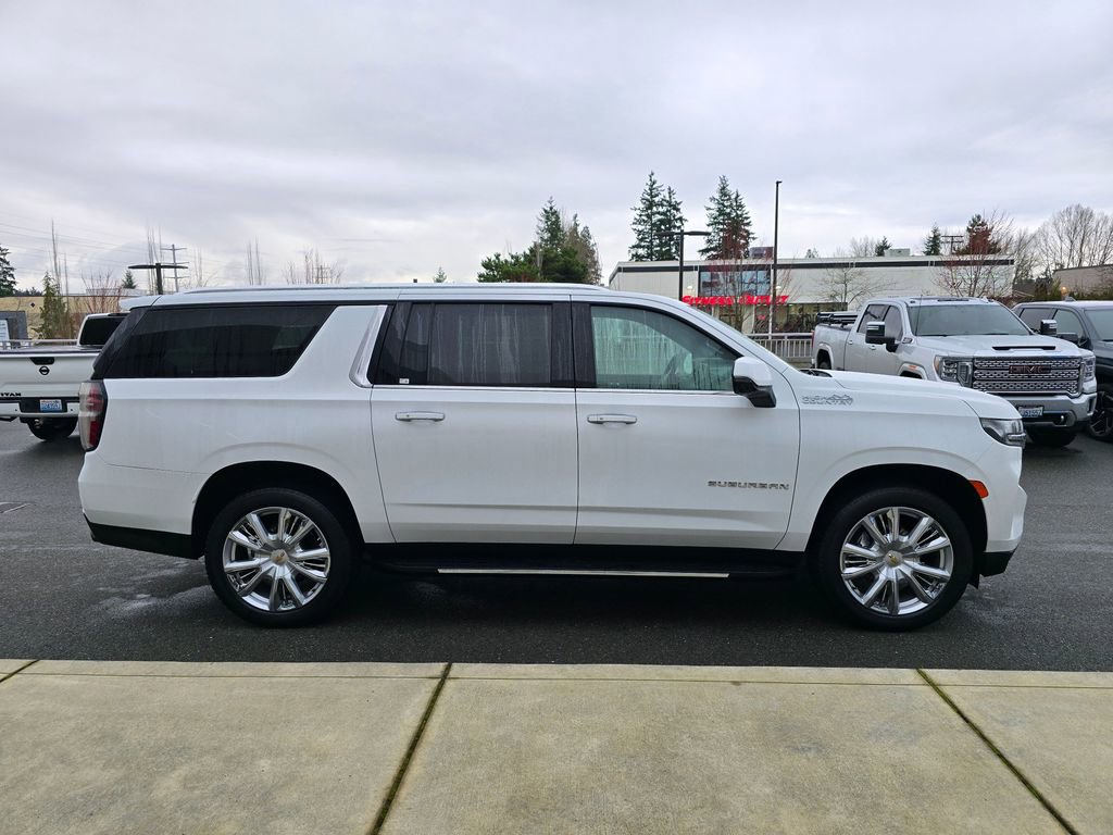 Used 2022 Chevrolet Suburban High Country image 39