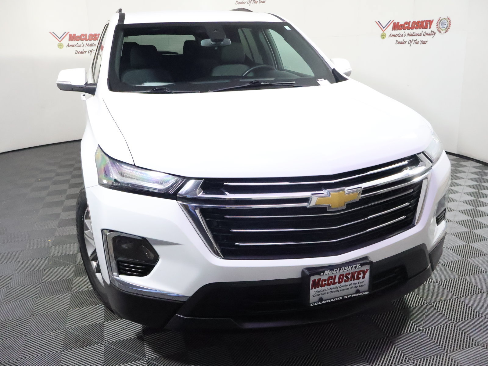 Used 2023 Chevrolet Traverse LT AWD/4WD image 17