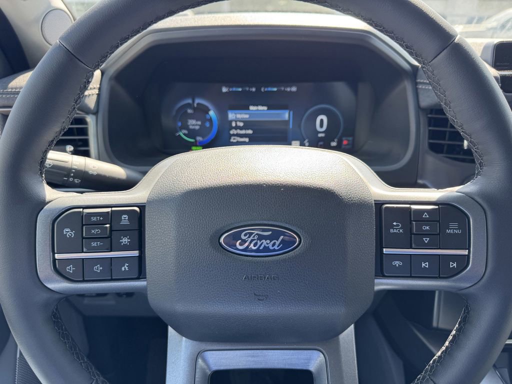 Used 2025 Ford F150 Lightning Flash AWD/4WD image 20