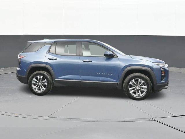 Used 2026 Chevrolet Equinox LT AWD/4WD image 17