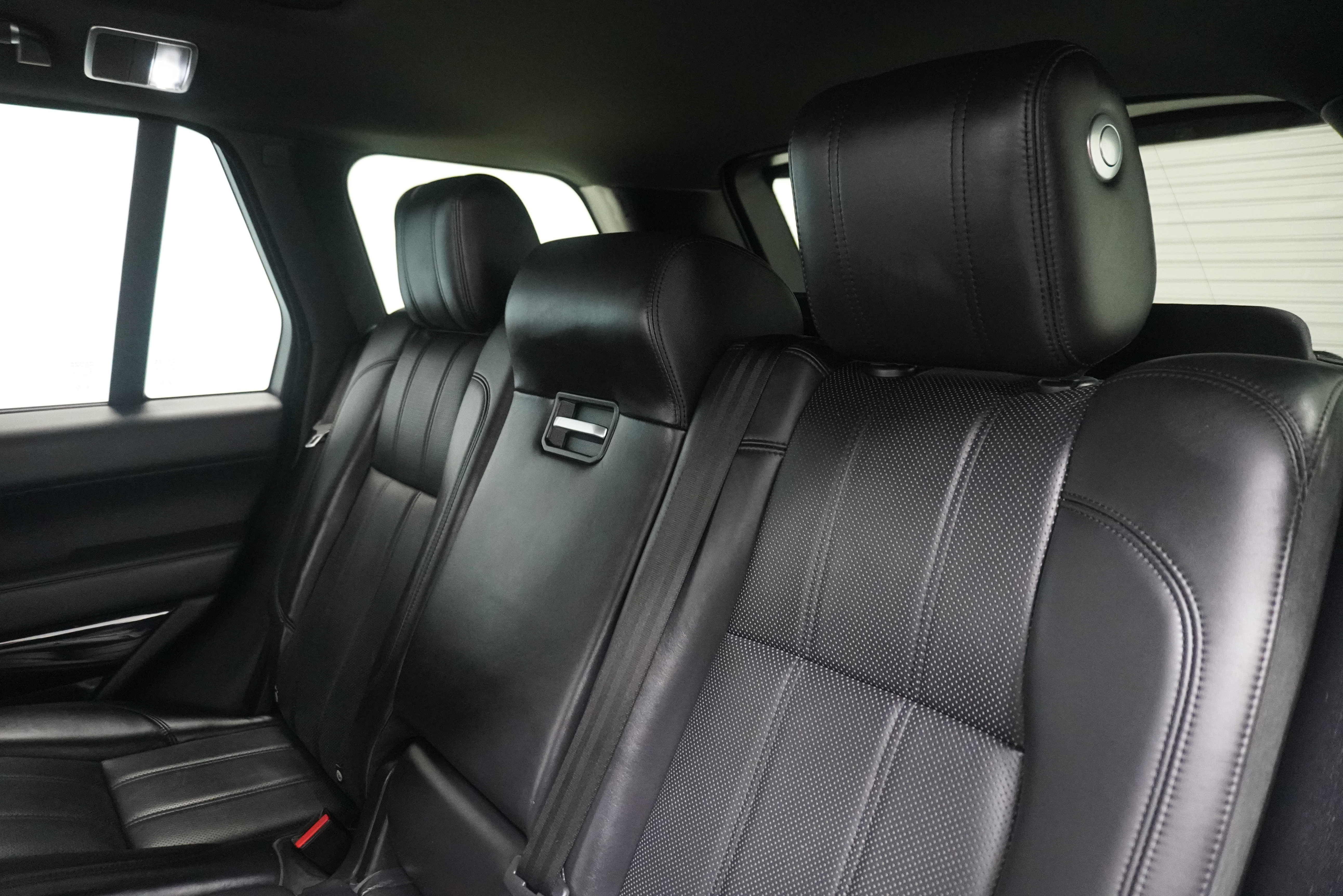 Used 2016 Land Rover Range Rover HSE AWD/4WD image 13