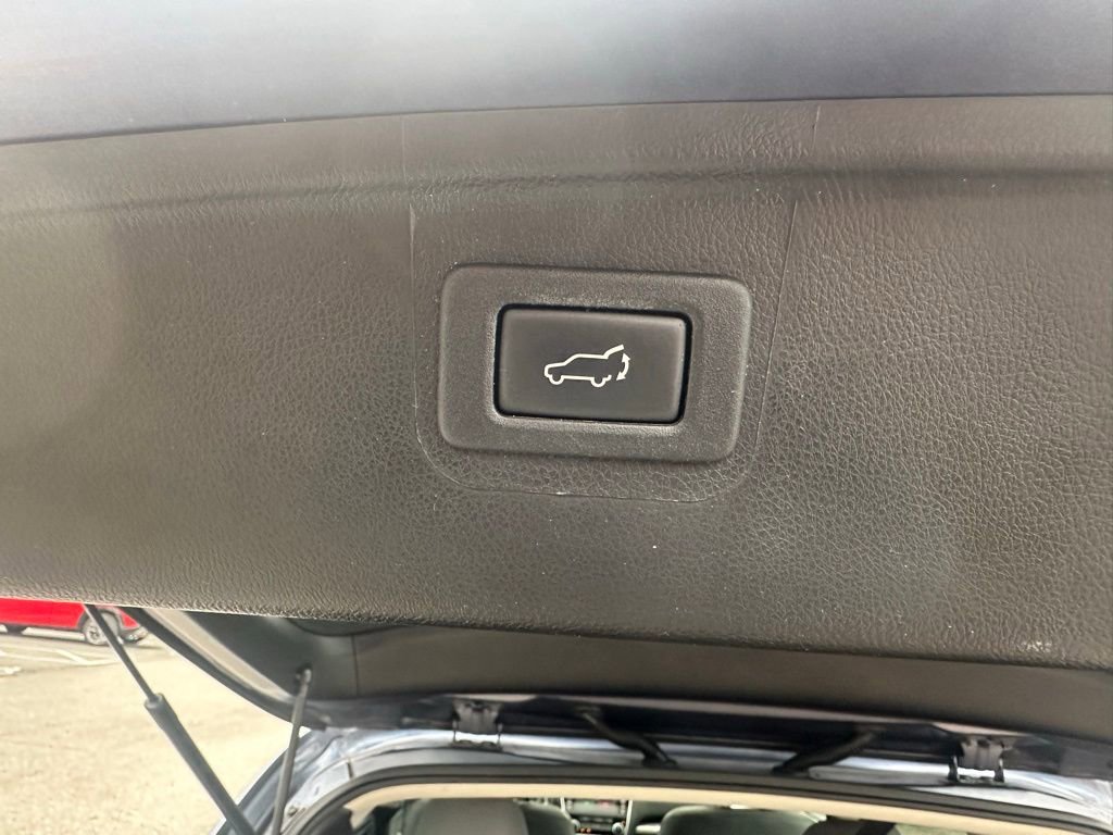 Used 2018 Subaru Outback 2.5i Limited image 8