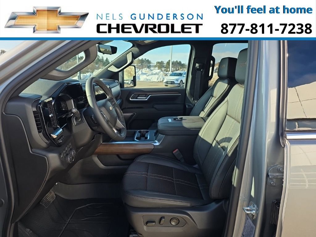 New 2026 Chevrolet Silverado 3500 High Country w/ Technology Package image 17
