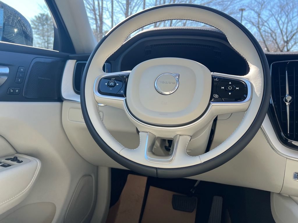 New 2026 Volvo XC60 T8 Ultra w/ Protection Package Premier AWD/4WD image 24
