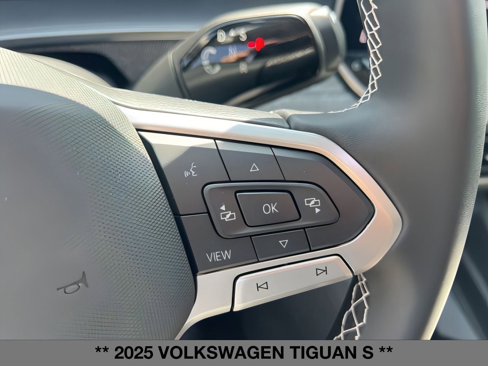 New 2025 Volkswagen Tiguan S AWD/4WD image 16