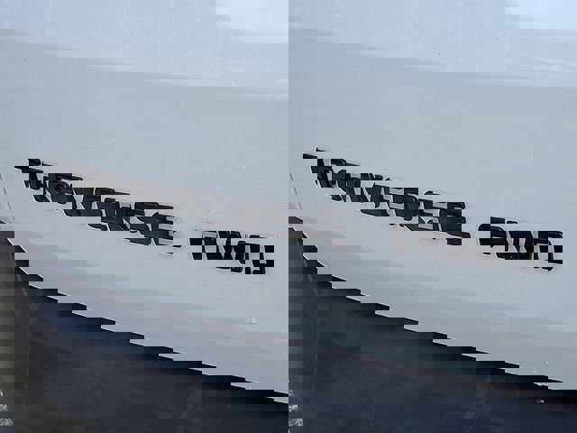 Used 2023 Chevrolet Traverse RS image 40