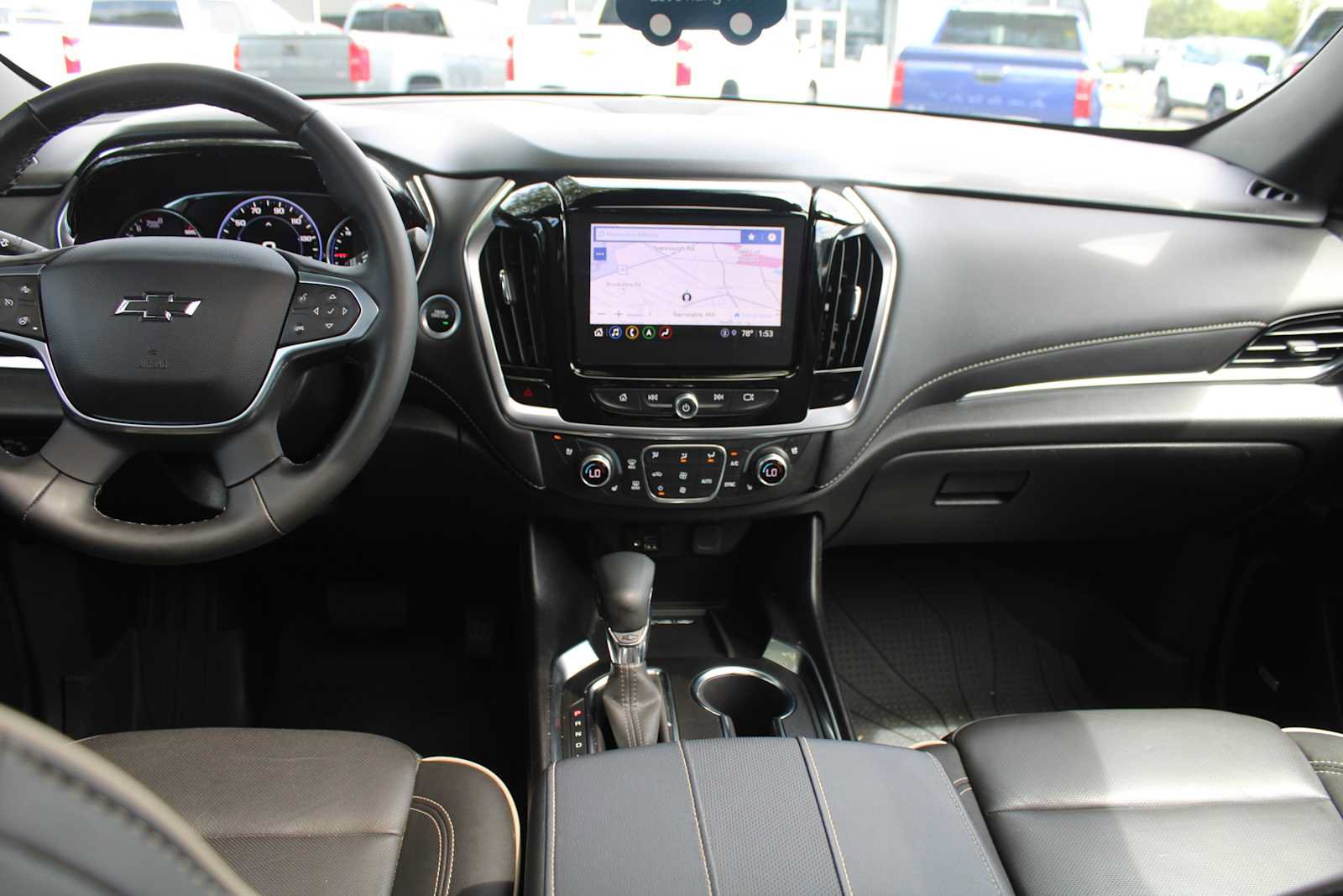 Certified 2024 Chevrolet Traverse Premier w/ Redline Edition AWD/4WD image 9