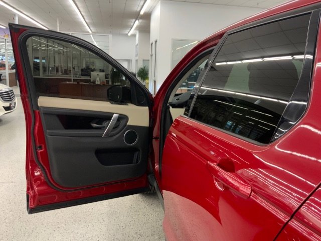 Used 2020 Land Rover Discovery Sport S image 28