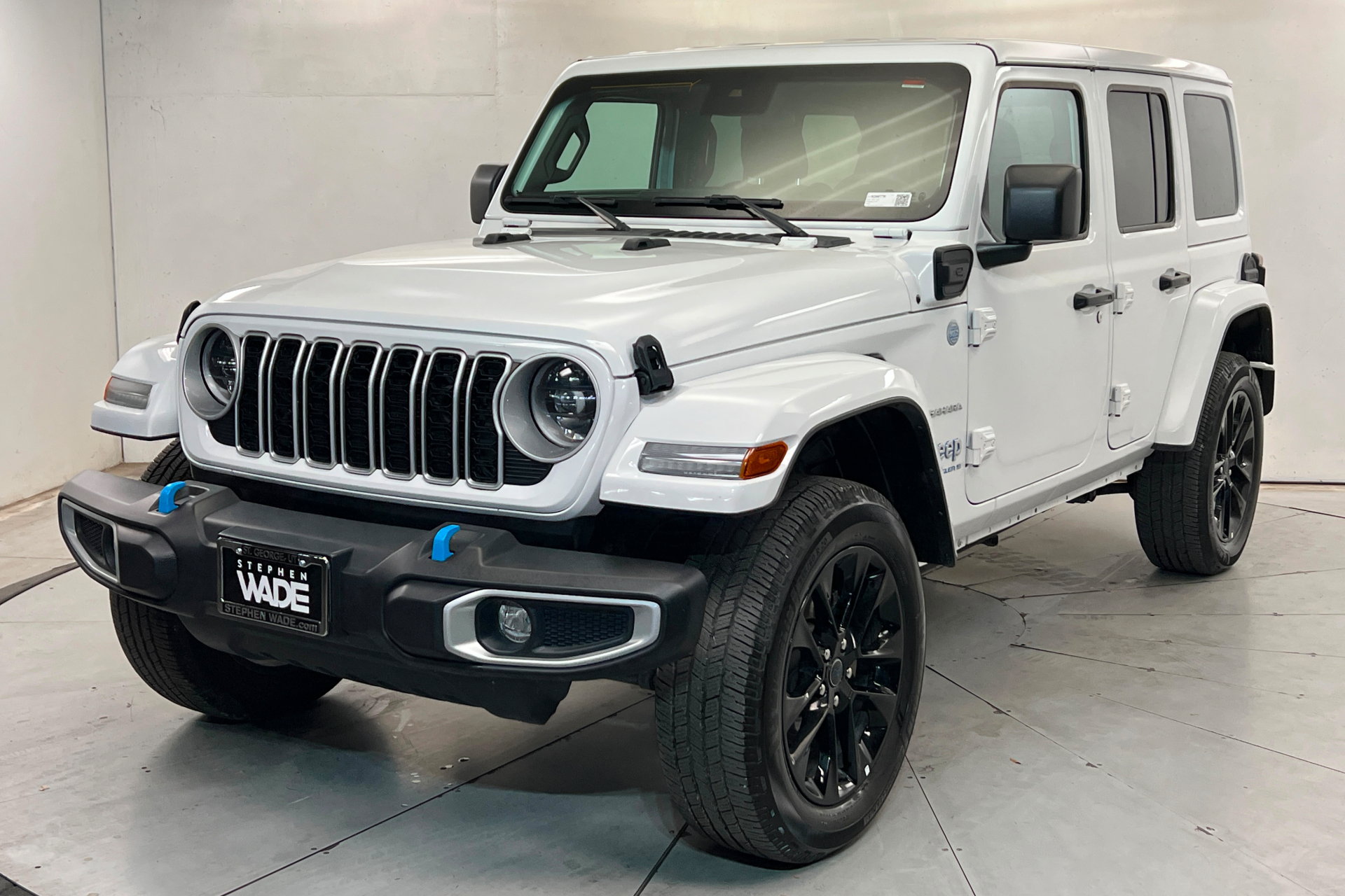 Used 2024 Jeep Wrangler Unlimited Sahara AWD/4WD image 1