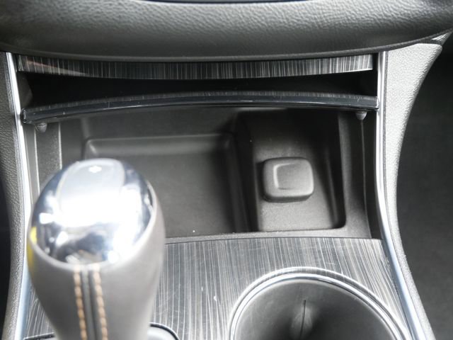 Used 2017 Chevrolet Impala LT image 25