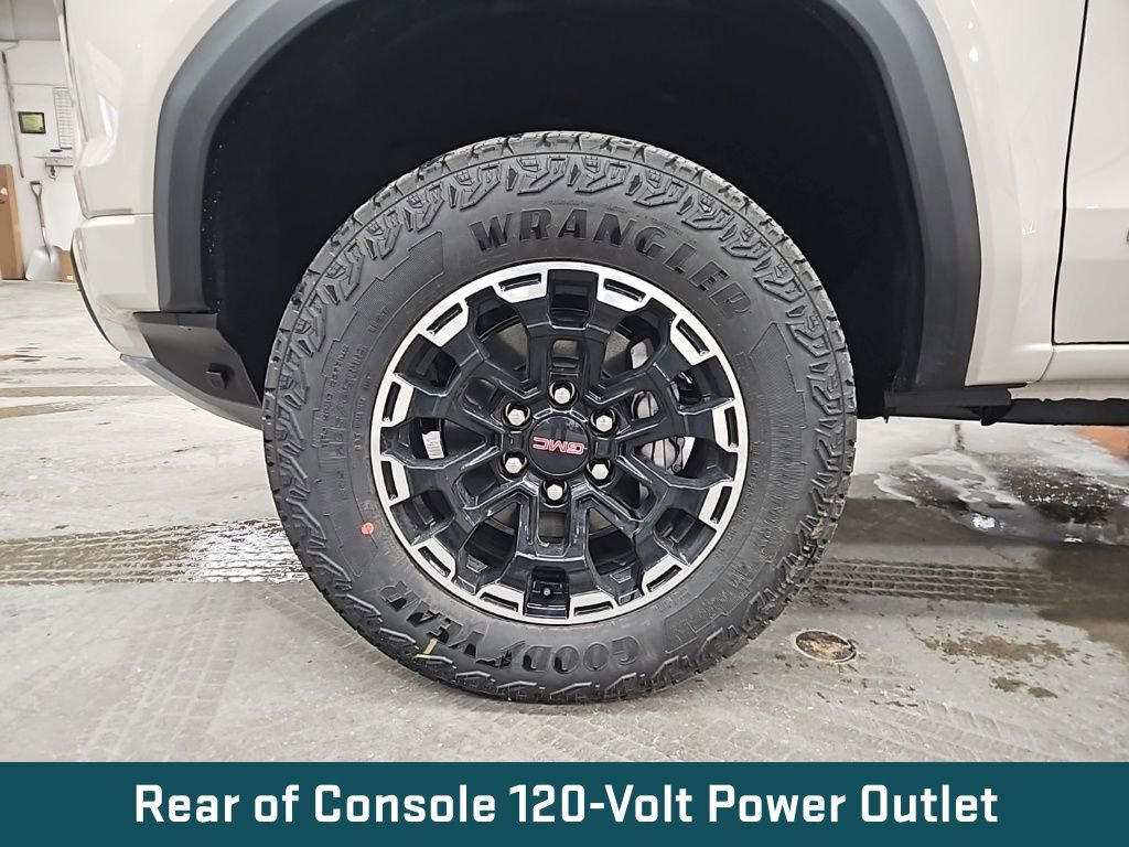 New 2026 GMC Canyon AT4 AWD/4WD image 9