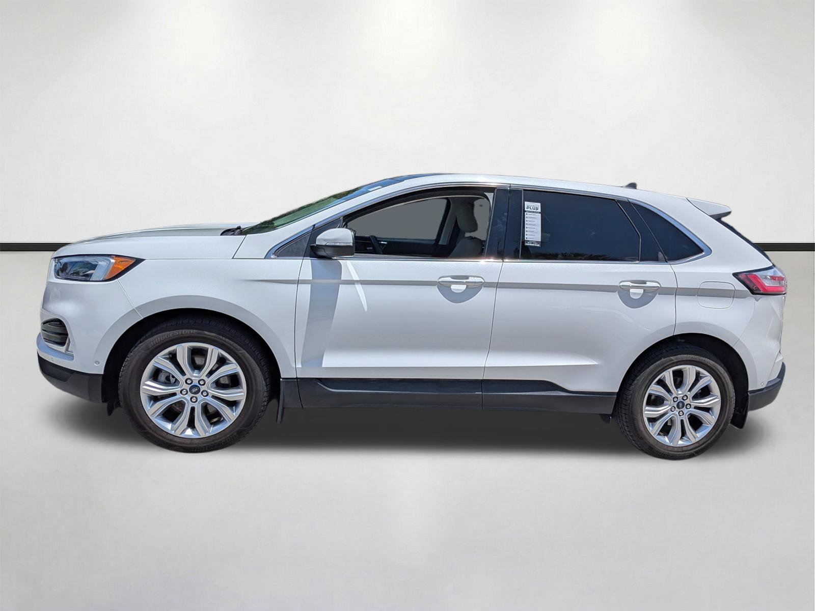 Used 2020 Ford Edge Titanium w/ Equipment Group 301A AWD/4WD image 7