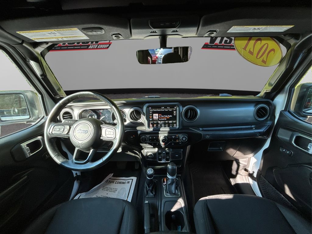 Certified 2021 Jeep Gladiator Willys image 26