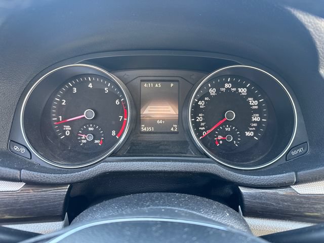 Used 2017 Volkswagen Passat 1.8T SEL Premium FWD image 16