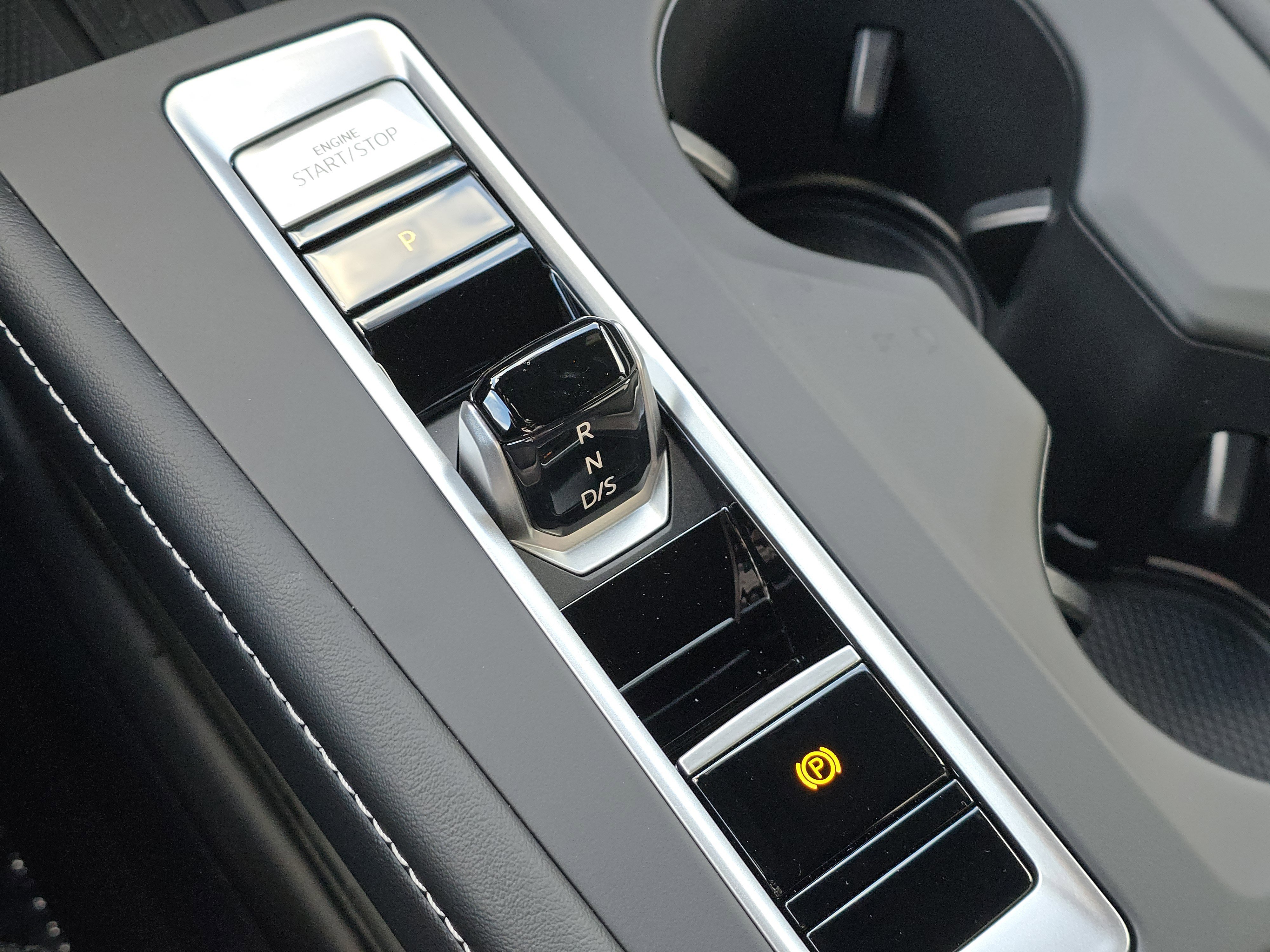 New 2026 Volkswagen Atlas Cross Sport SE image 22