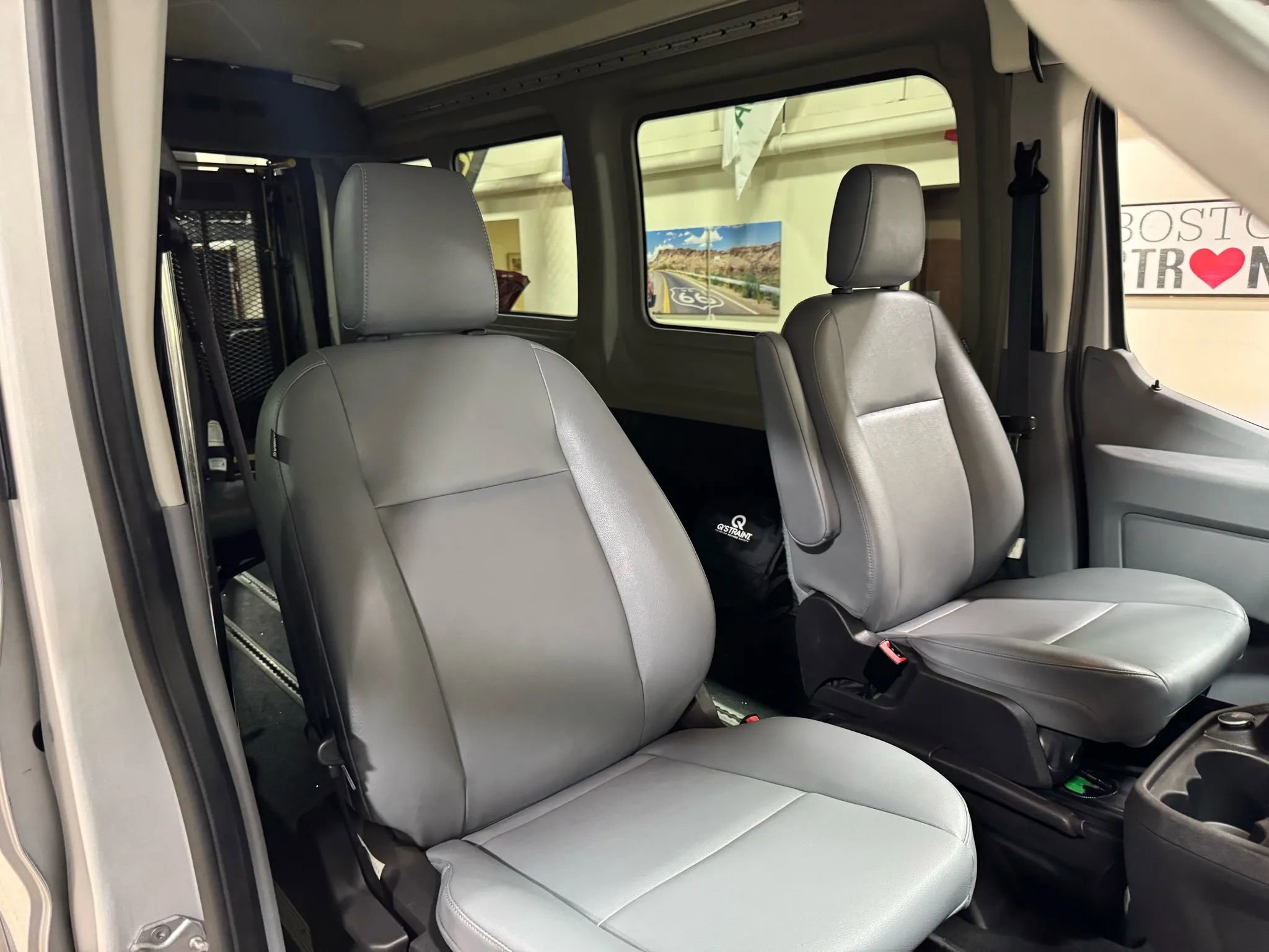 Used 2018 Ford Transit 250 148 Medium Roof image 38