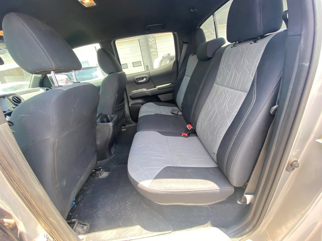 Used 2020 Toyota Tacoma TRD Off-Road w/ Technology Package RWD image 21