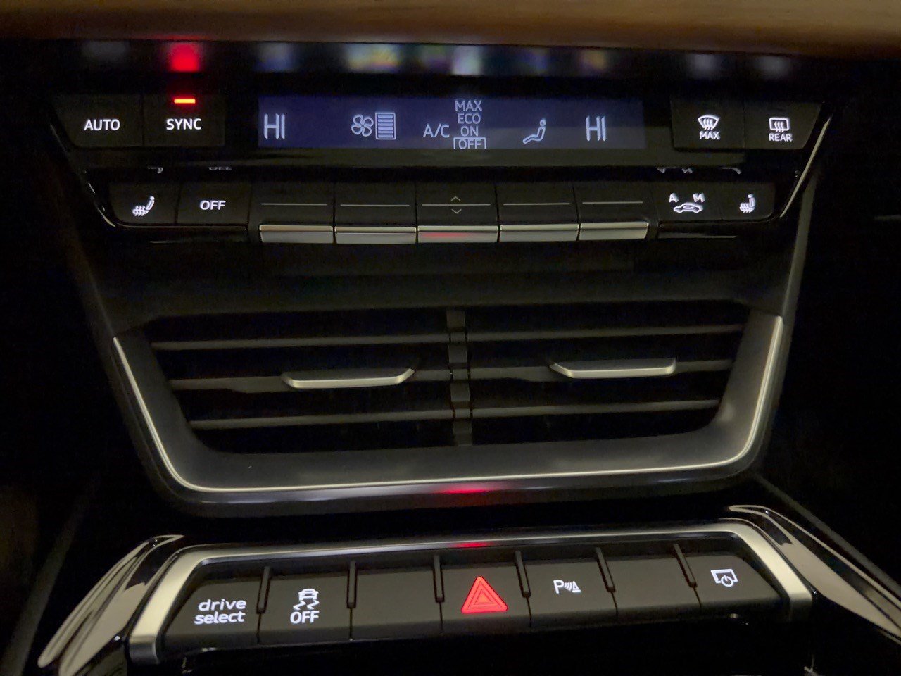 Certified 2023 Audi e-tron GT Premium Plus AWD/4WD image 22