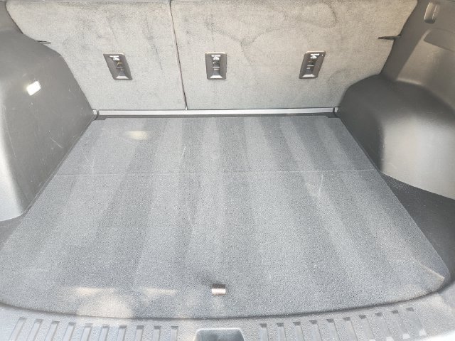 Used 2026 Chevrolet Equinox LT FWD image 32