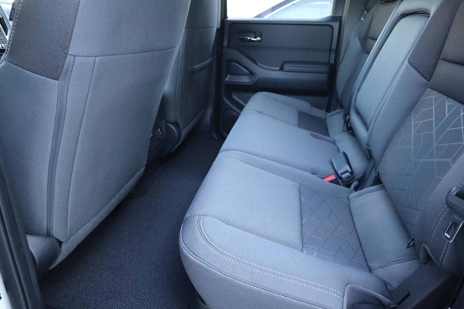 New 2026 Nissan Frontier 4x4 Crew Cab image 40