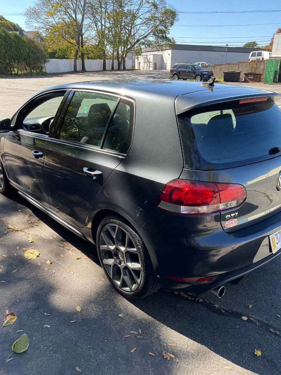 Used 2014 Volkswagen GTI Wolfsburg Edition image 6