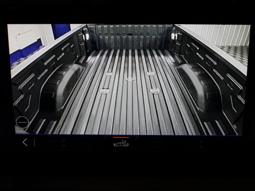 Used 2024 GMC Sierra 2500 Denali w/ Technology Package image 23