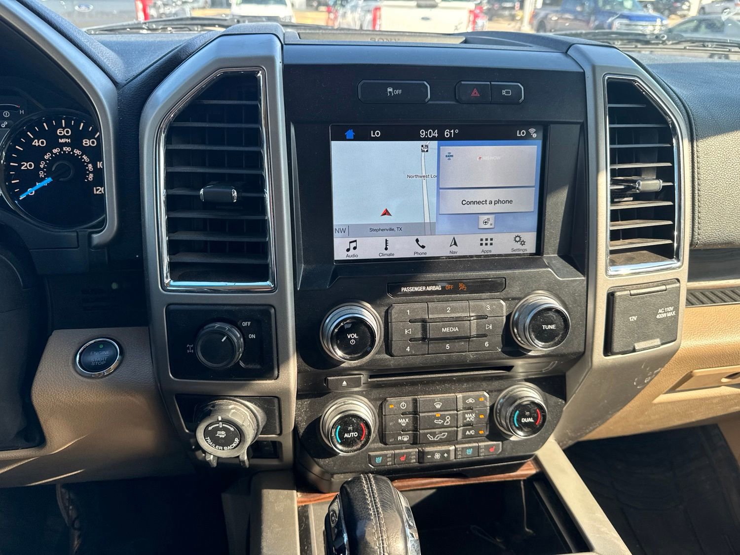 Used 2017 Ford F150 Lariat w/ Equipment Group 502A Luxury RWD image 11