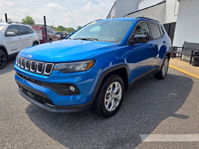 Used 2024 Jeep Compass Latitude AWD/4WD image 26