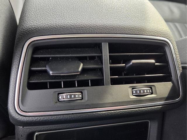 Used 2021 Audi e-tron Premium Plus w/ Premium Plus Package AWD/4WD image 13