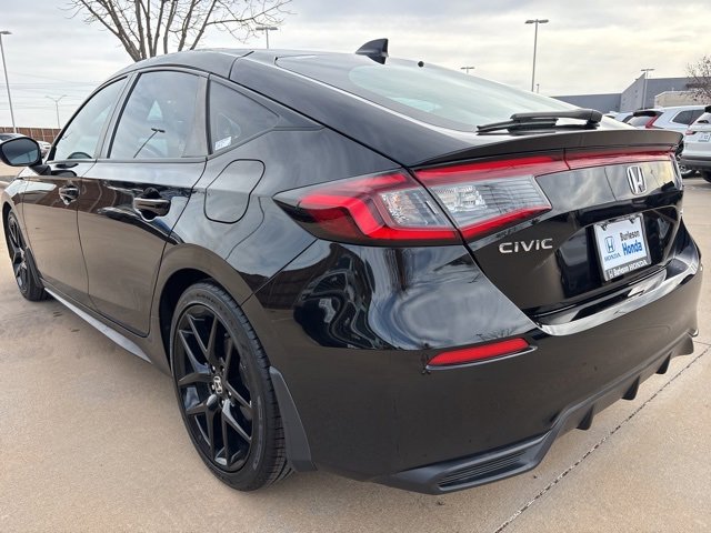 Used 2022 Honda Civic Sport image 4