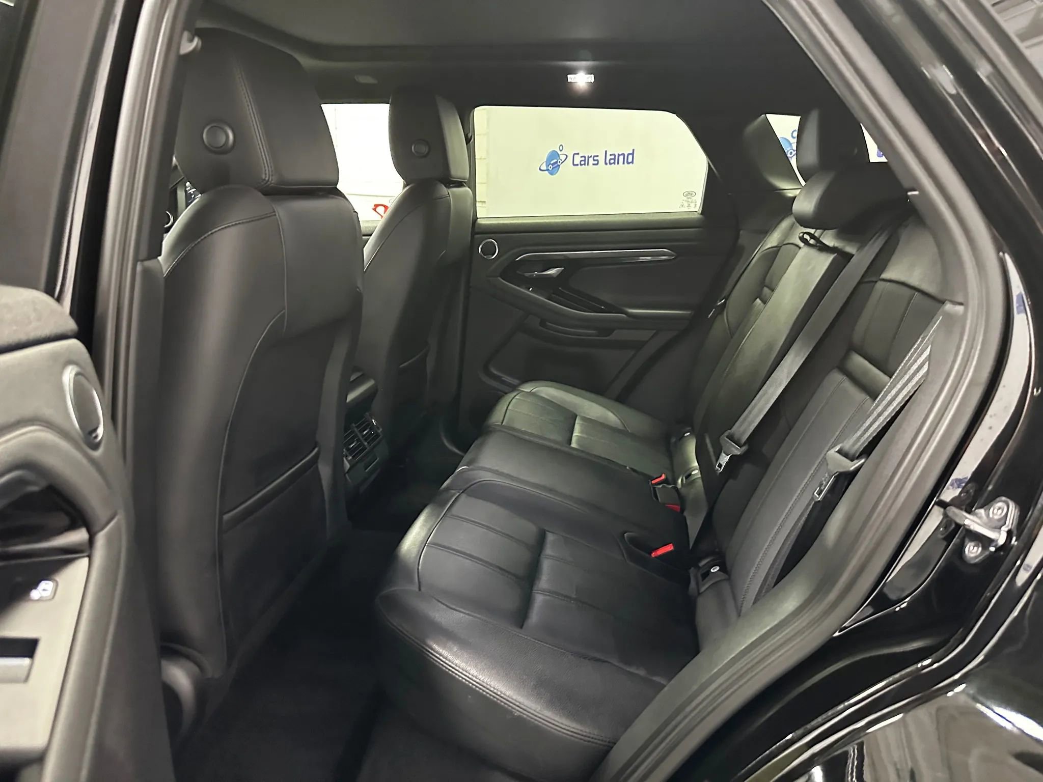 Used 2022 Land Rover Range Rover Evoque R-Dynamic S image 17