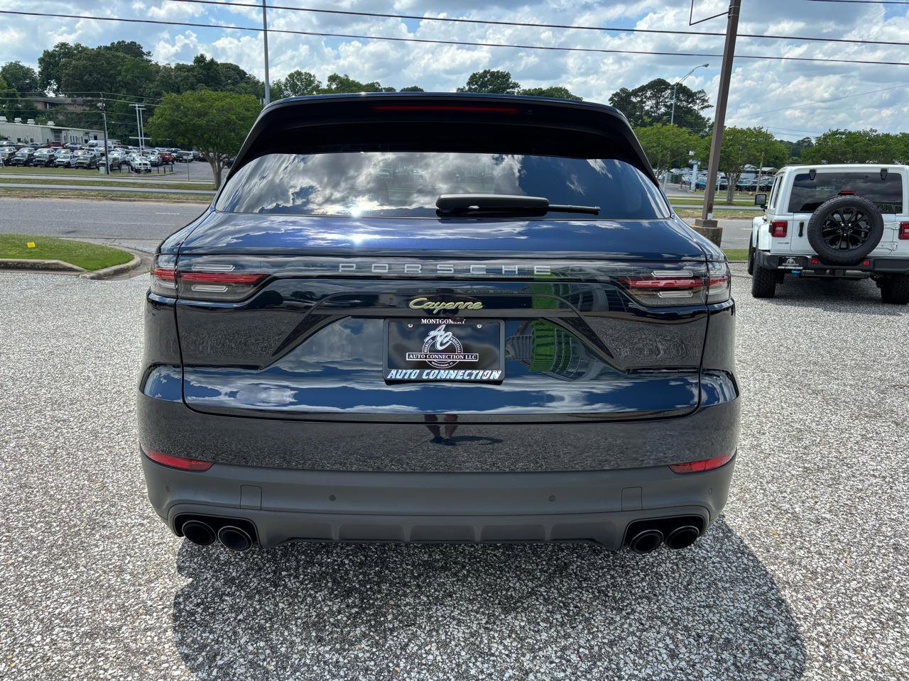 Used 2022 Porsche Cayenne Platinum Edition AWD/4WD image 7