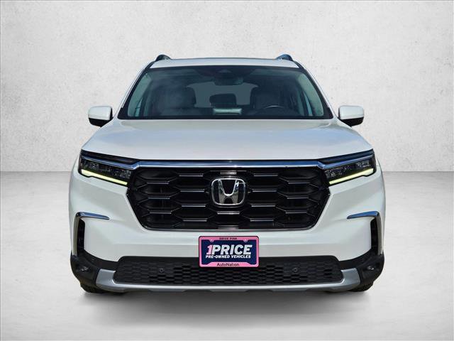 Used 2023 Honda Pilot Touring image 2