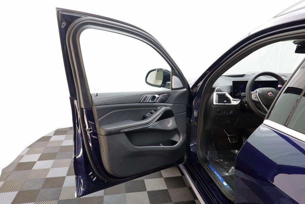New 2026 BMW ALPINA XB7 image 5