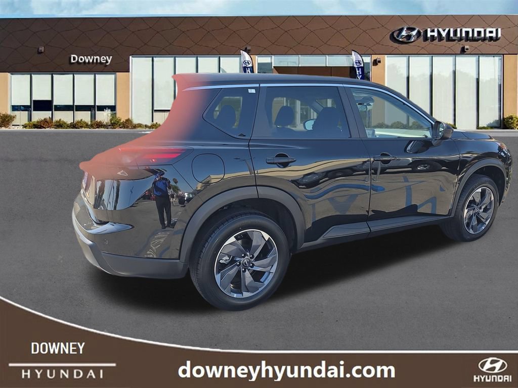 Used 2025 Nissan Rogue SV FWD image 5