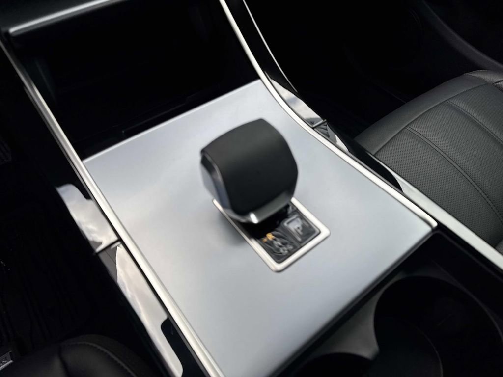 Certified 2025 Land Rover Range Rover Evoque S image 24