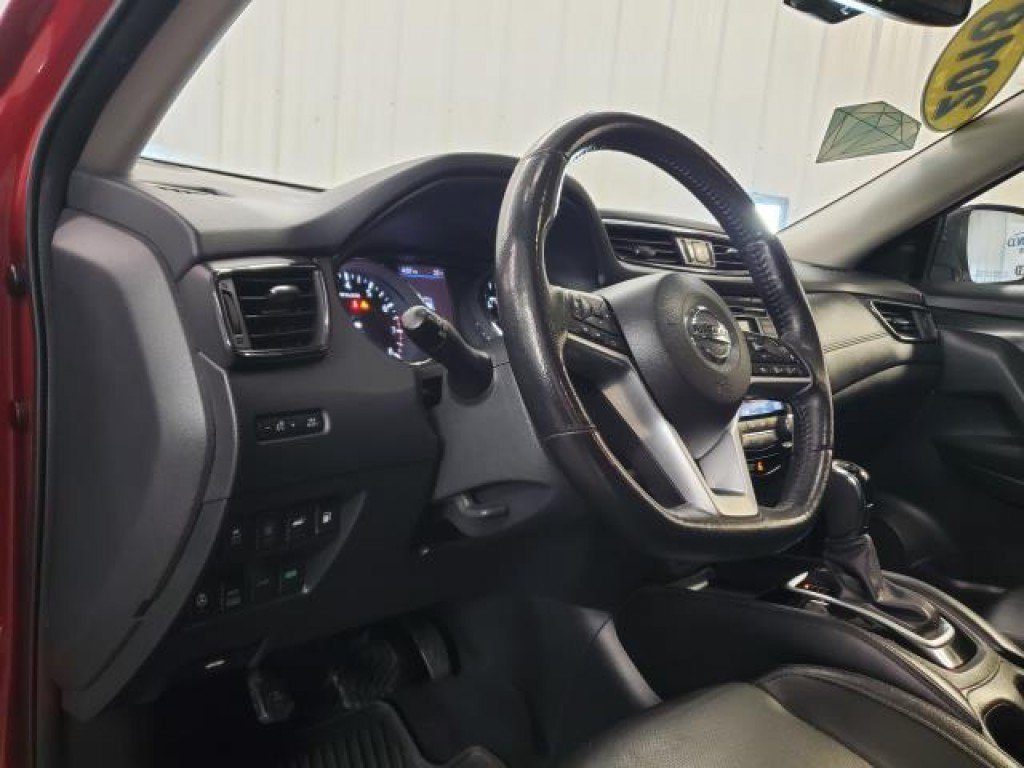 Used 2018 Nissan Rogue SL AWD/4WD image 18