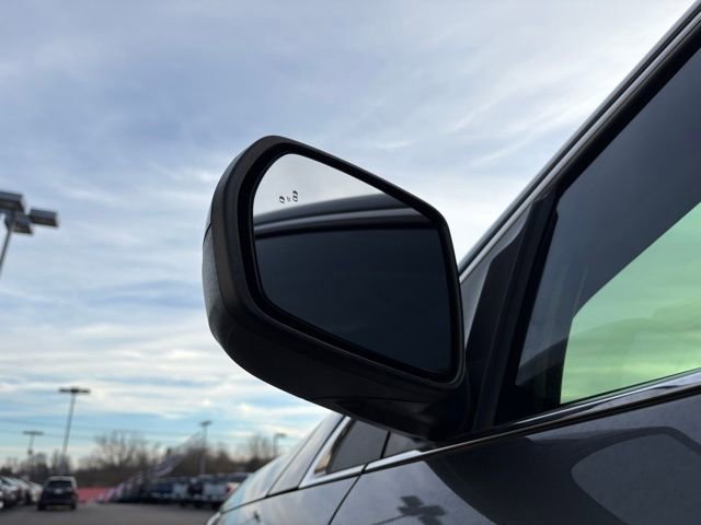 Used 2022 Ford Edge SEL image 13