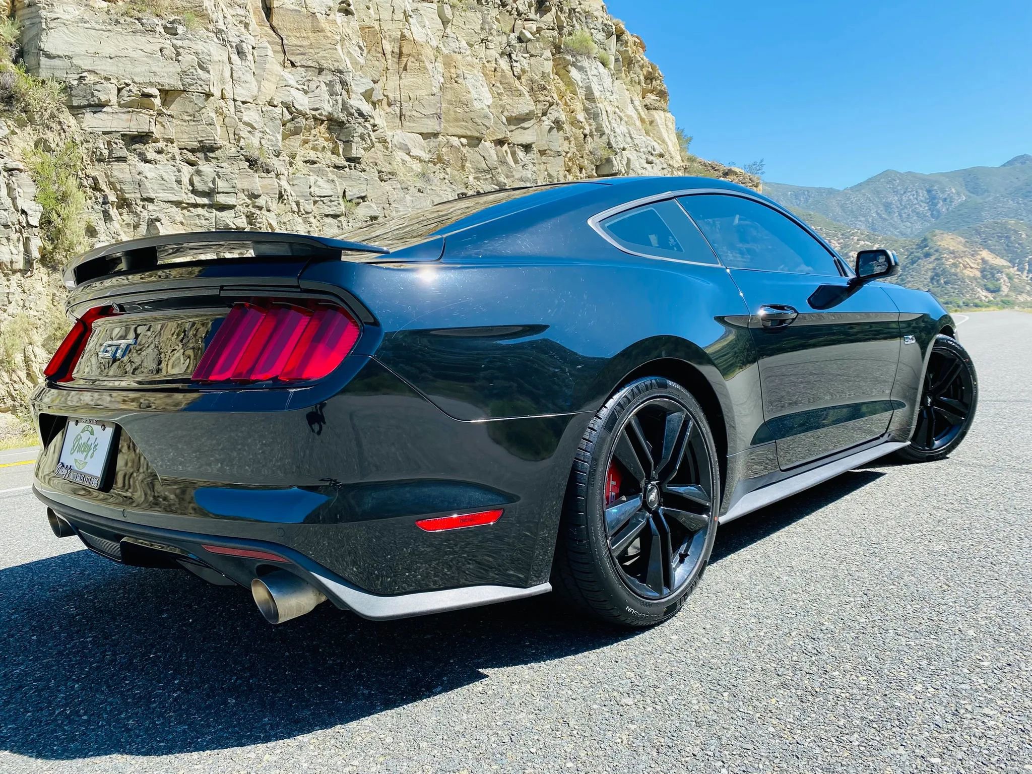 Used 2016 Ford Mustang GT RWD image 4