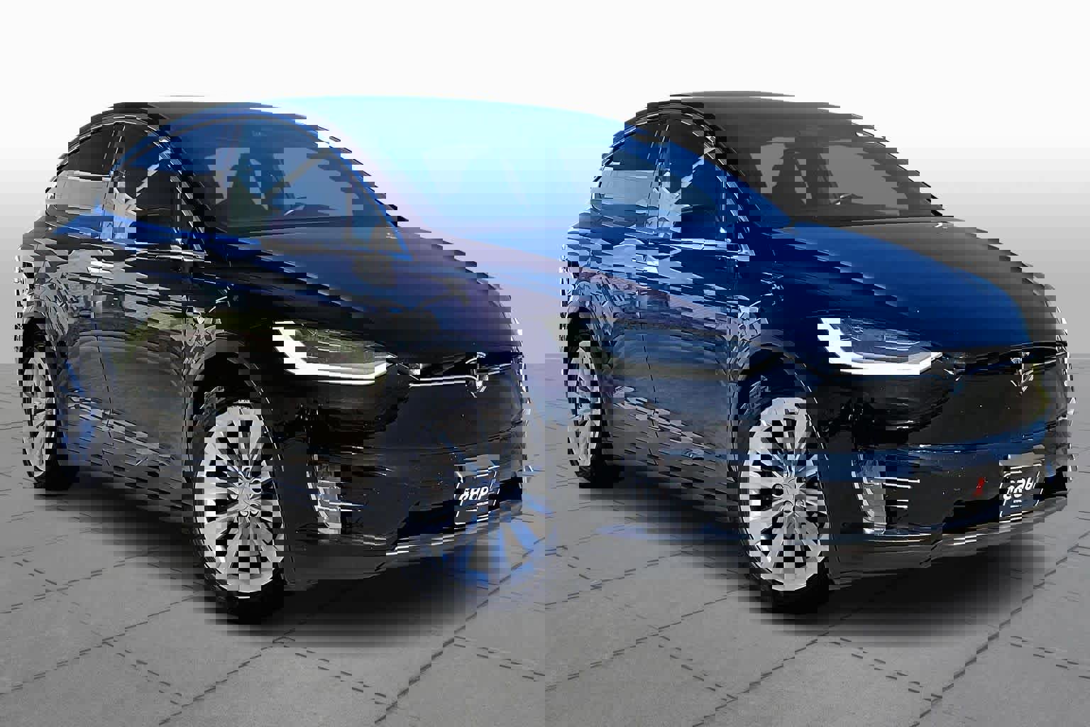 Used 2021 Tesla Model X Long Range image 3