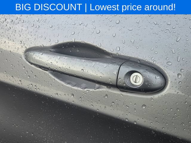 Used 2019 Jeep Cherokee Latitude w/ Cold Weather Group AWD/4WD image 23