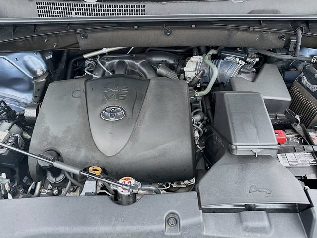 Used 2019 Toyota Highlander XLE AWD/4WD image 31