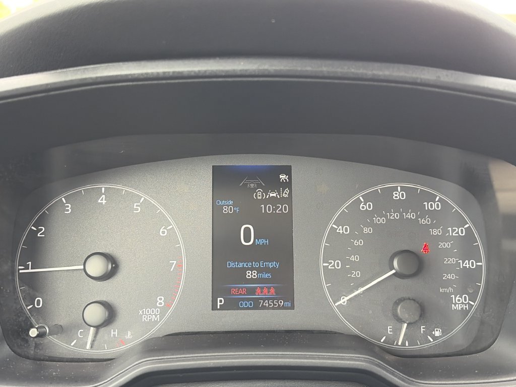 Used 2024 Toyota Corolla LE FWD image 5