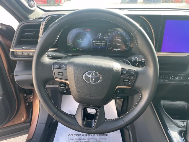 Certified 2025 Toyota Crown Signia AWD/4WD image 25