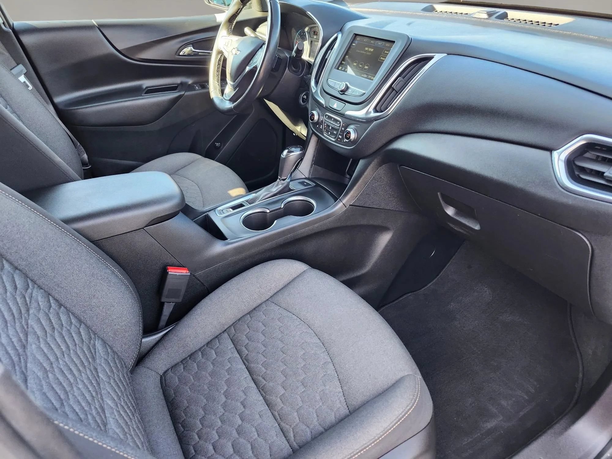 Used 2019 Chevrolet Equinox LT AWD/4WD image 24