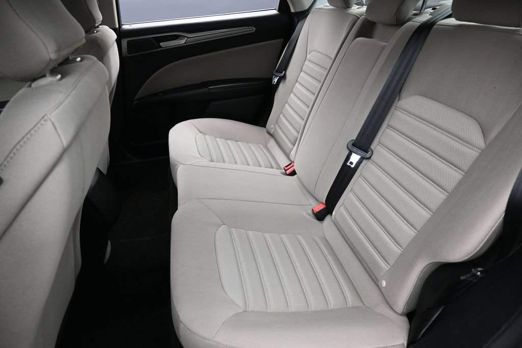 Used 2018 Ford Fusion S FWD image 24