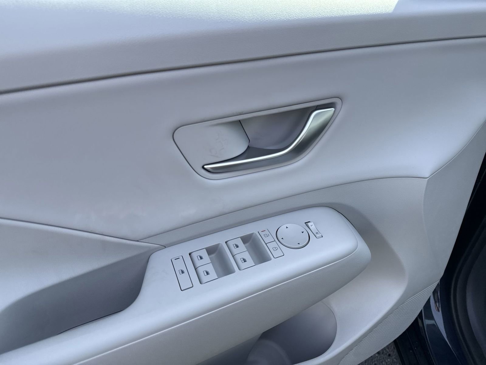 New 2026 Hyundai Kona SEL Premium AWD/4WD image 16