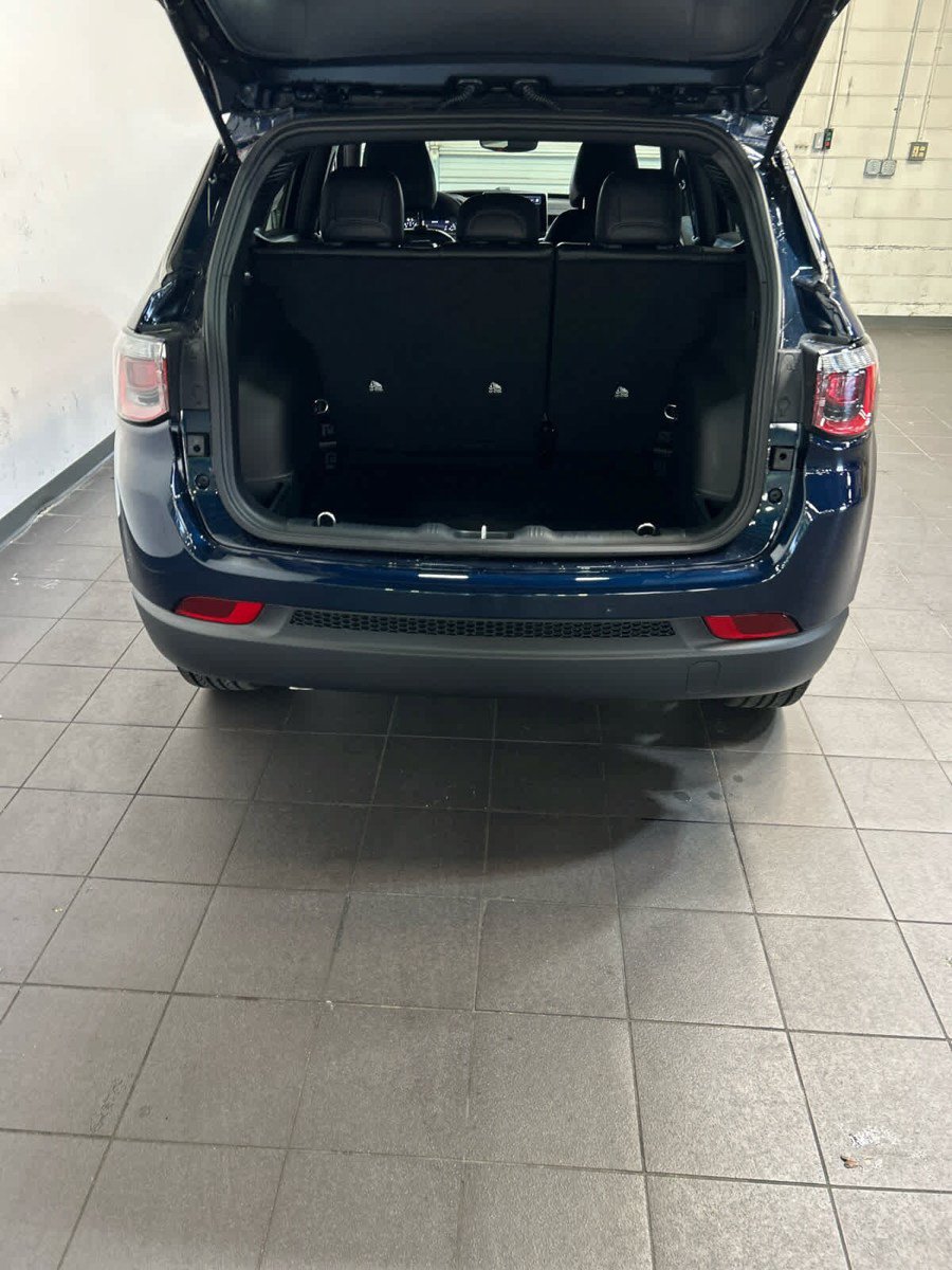 New 2026 Jeep Compass Latitude AWD/4WD image 10