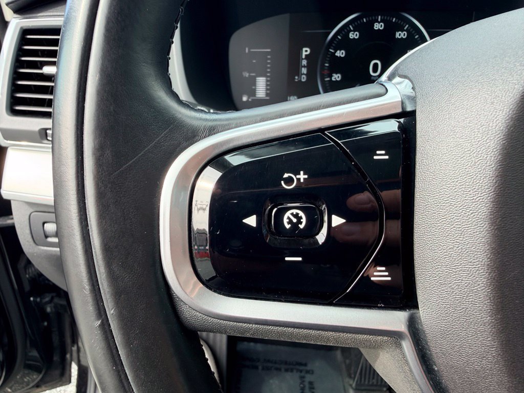 Used 2018 Volvo XC90 T5 Momentum w/ Convenience Package AWD/4WD image 36
